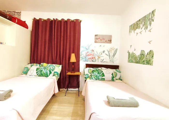Olango Transient Home,with Wifi &netfix Holiday home *
